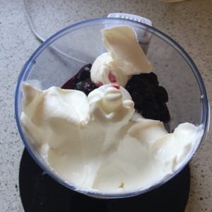 LCHF yoghurt med frugt og bær