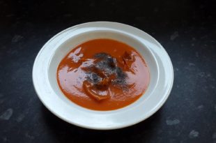 Cremet LCHF tomatsuppe